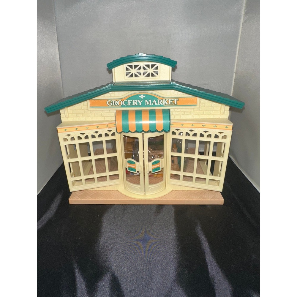 Calico Critters Grocery Market Playset with Accessories Miniature Storefront